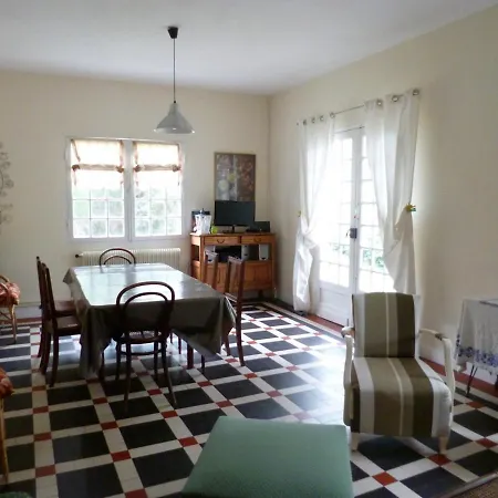 Hotel Maison Arcachon, 4 pièces, 6 personnes - FR-1-420-36